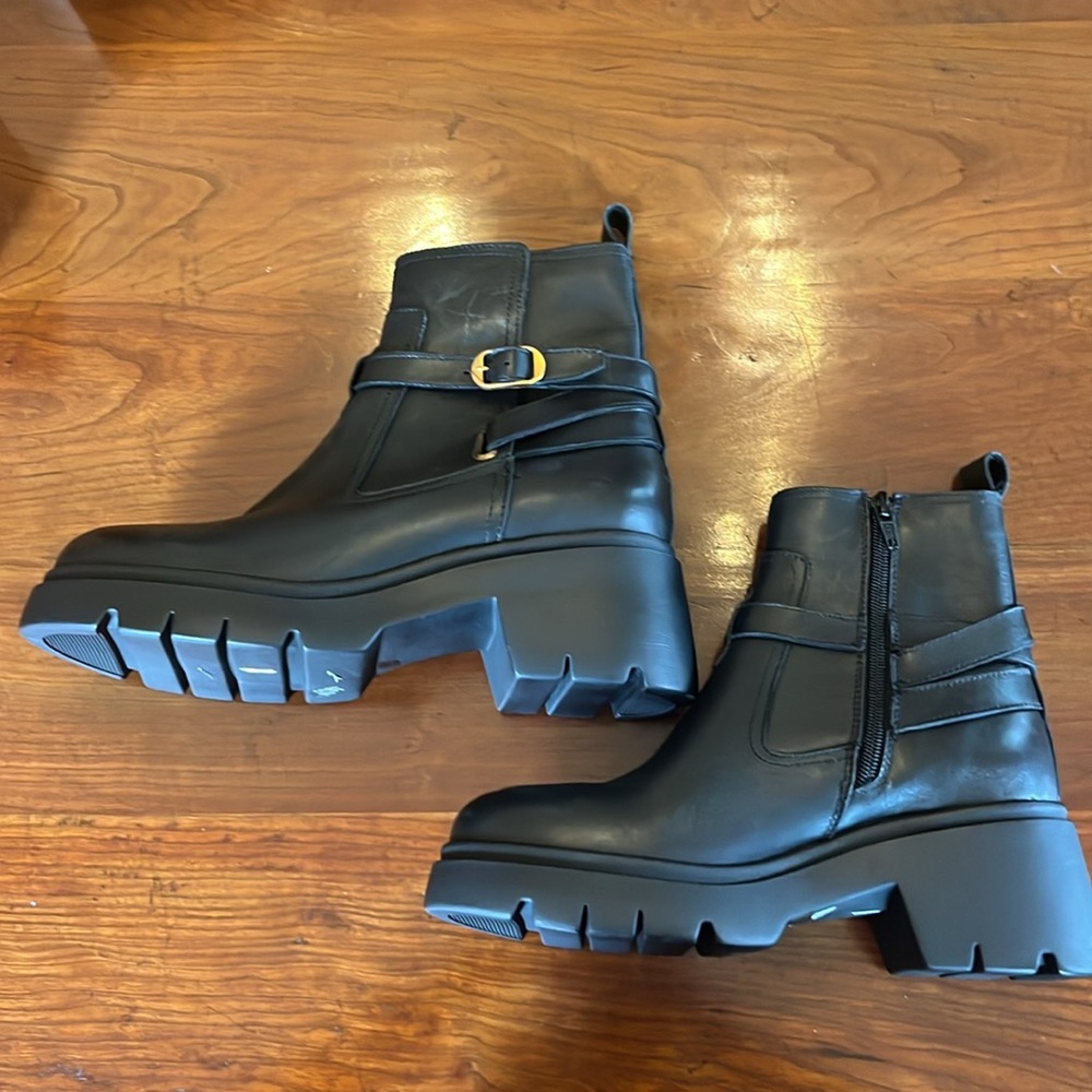 Steve Madden Colletta Leather Buckle Detail Lug Sole Booties - Picture 6 of 14